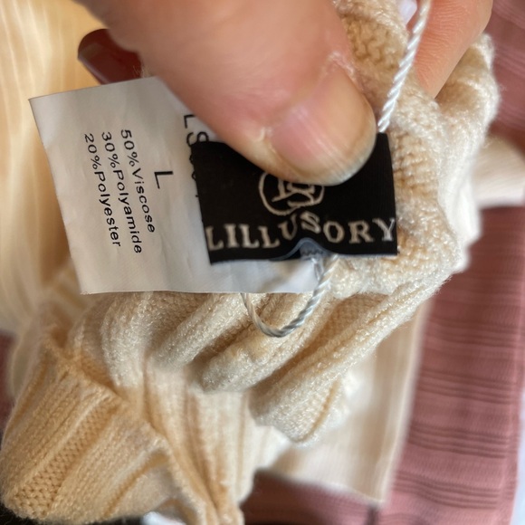 Women's Cream Ribbed Knit Set - Picture 7 of 8